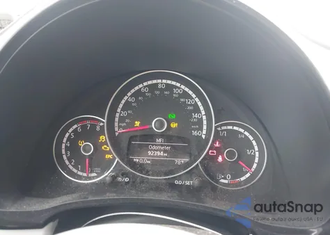 2015 Volkswagen Beetle 1.8T Classic z USA, uszkodzony, nr VIN 3VWF17AT2FM600790